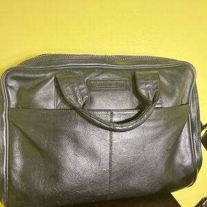 90’s Lands’ End Genuine Leather Black Messenger Bag
